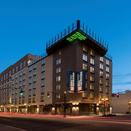 Hilton Garden Inn Louisville Downtown Exterior foto