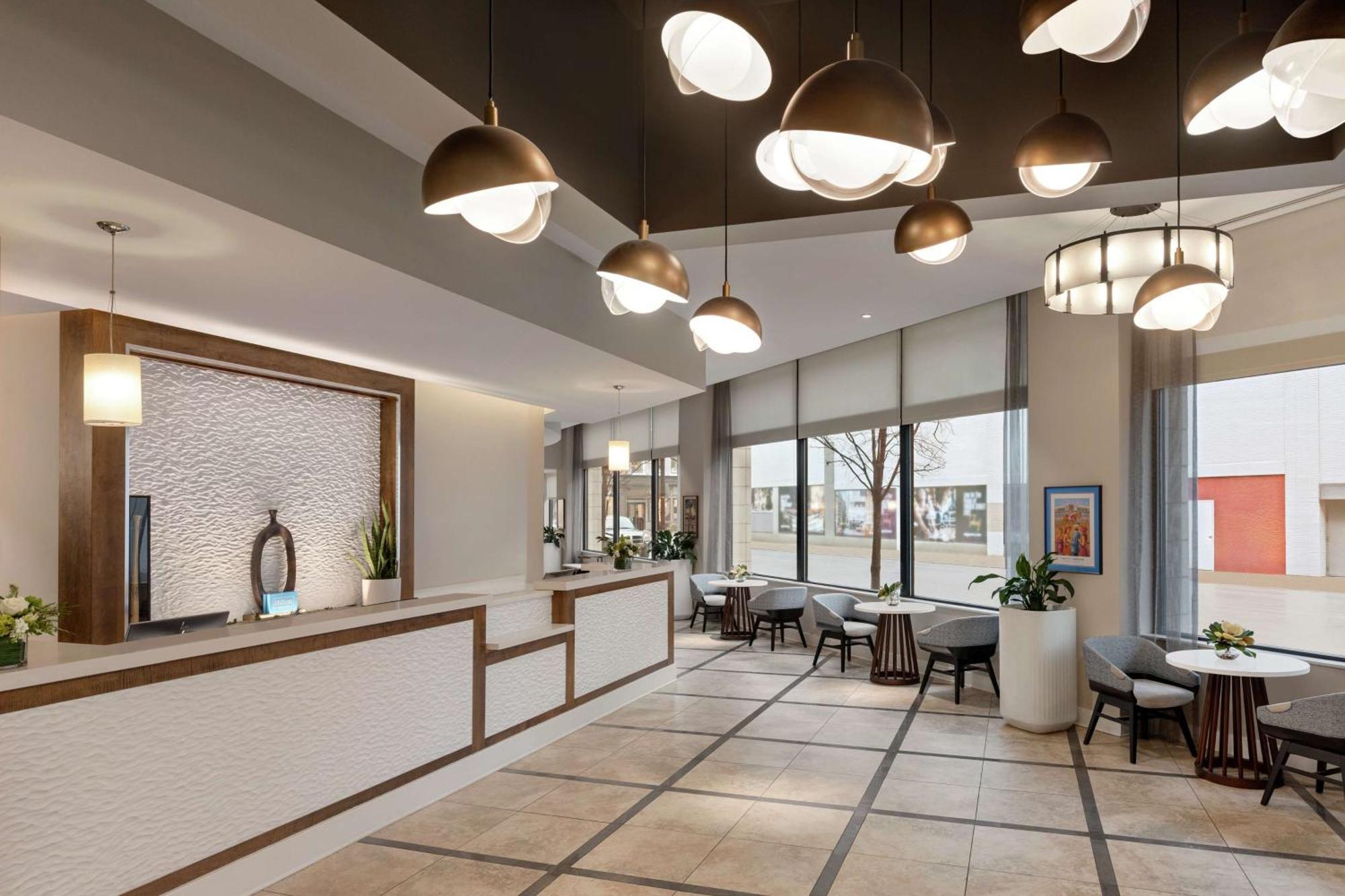 Hilton Garden Inn Louisville Downtown Exterior foto